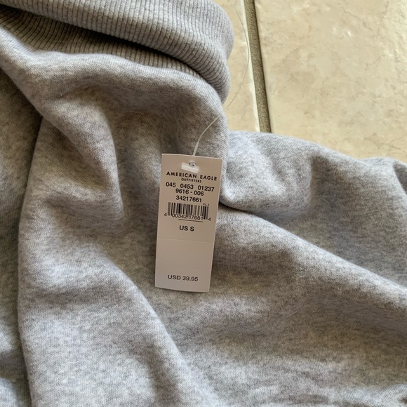 AE Forever Cropped Turtleneck Sweatshirt - Picture 5 of 5